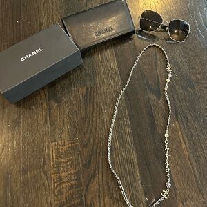 CHANEL CH4274-q 395/T8 gold/ black polarized Sunglasses w/necklace
